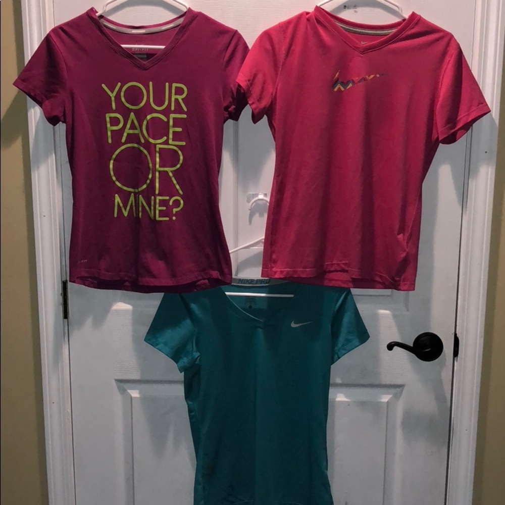 3 Nike shirts